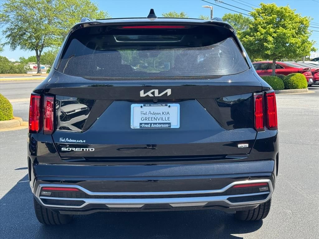 Certified 2023 Kia Sorento SX image 4