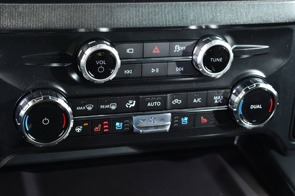 New 2026 Ford F250 Platinum AWD/4WD image 29