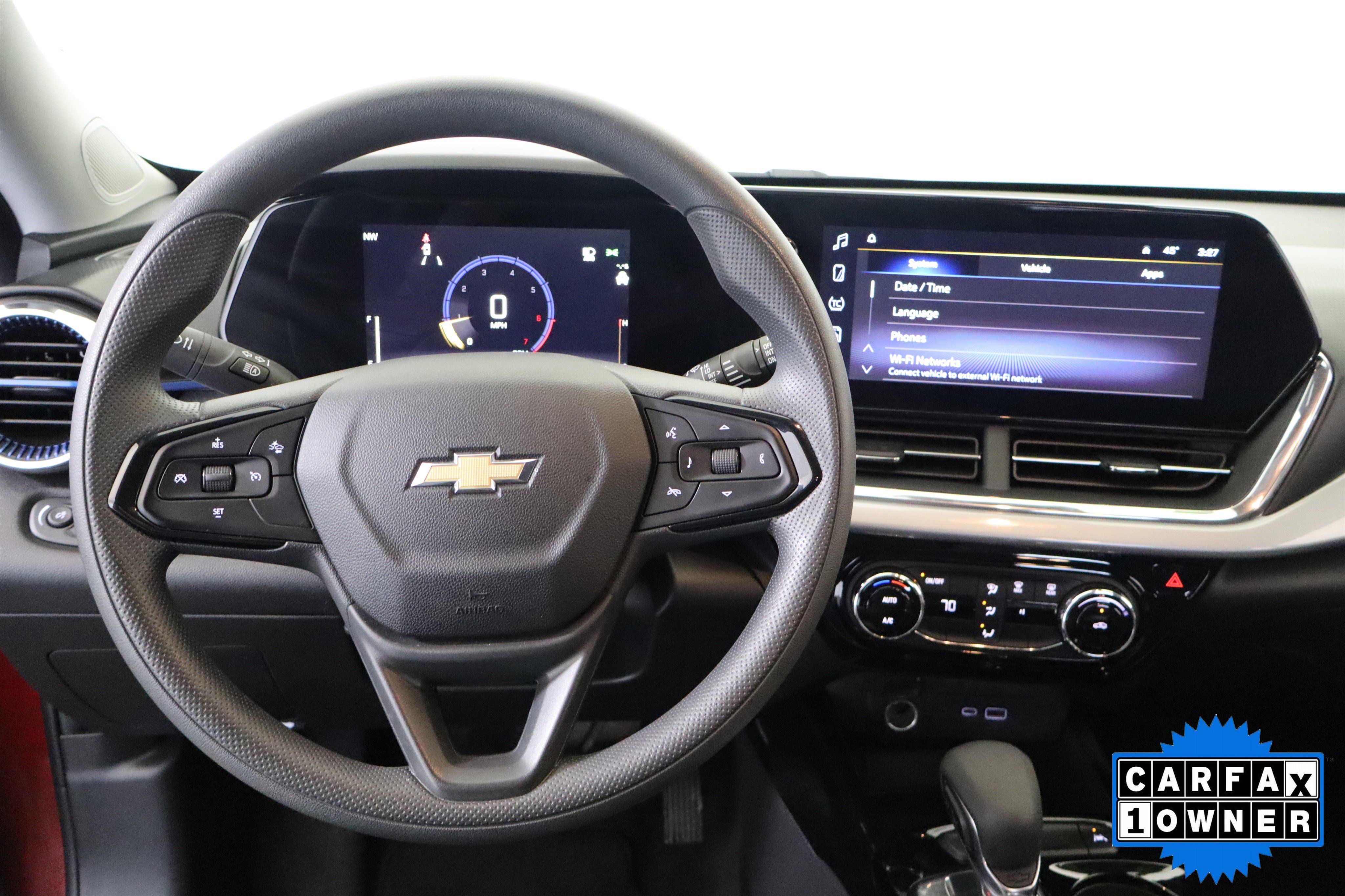 Used 2025 Chevrolet Trax LT image 23