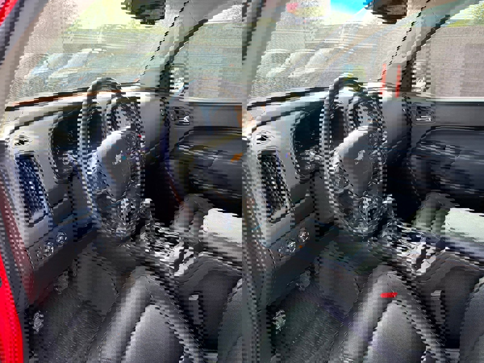 Used 2020 Chevrolet Colorado Z71 image 12