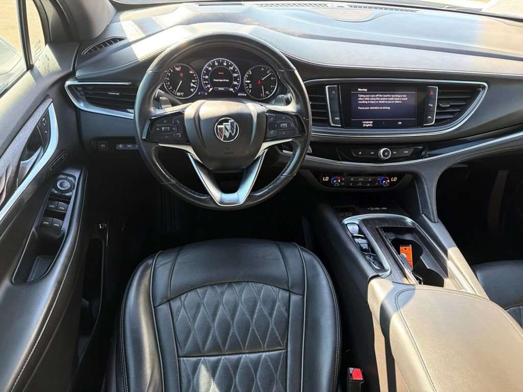 Used 2022 Buick Enclave Avenir w/ Avenir Technology Package FWD image 22