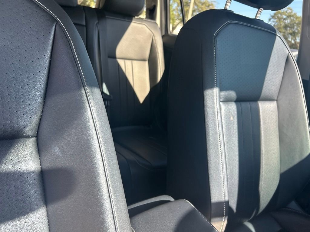 Used 2022 Volkswagen Tiguan SE image 37