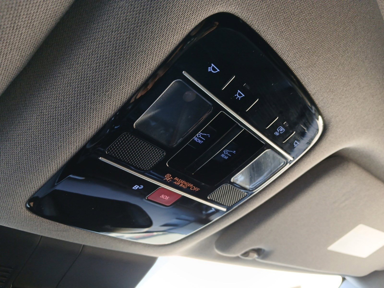 Used 2024 Hyundai Santa Fe Limited image 22