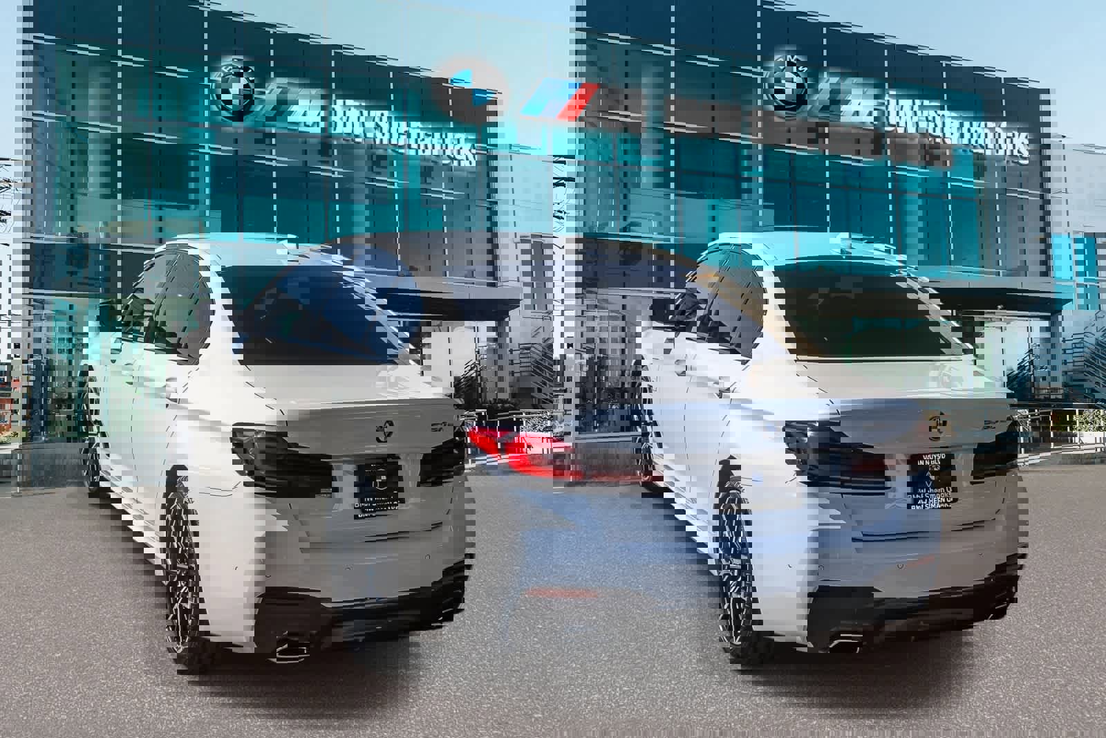 Certified 2023 BMW 530e w/ M Sport Package image 6