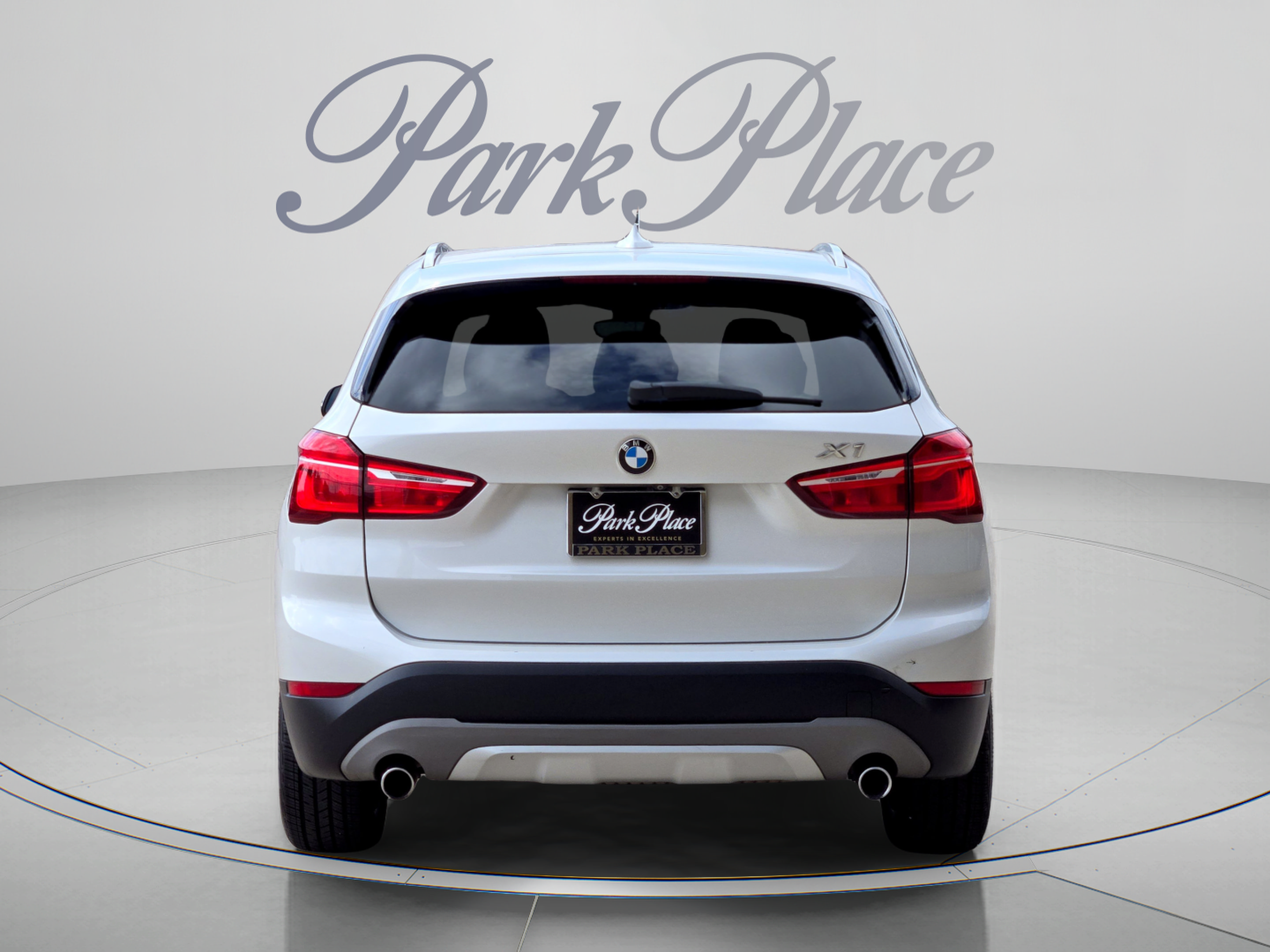 Used 2018 BMW X1 sDrive28i w/ Premium Package FWD image 4
