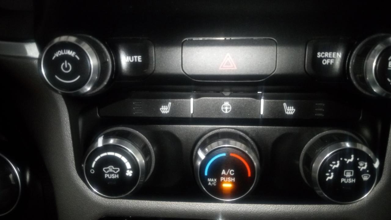 Used 2022 RAM 2500 Big Horn w/ Level A Equipment Group AWD/4WD image 20