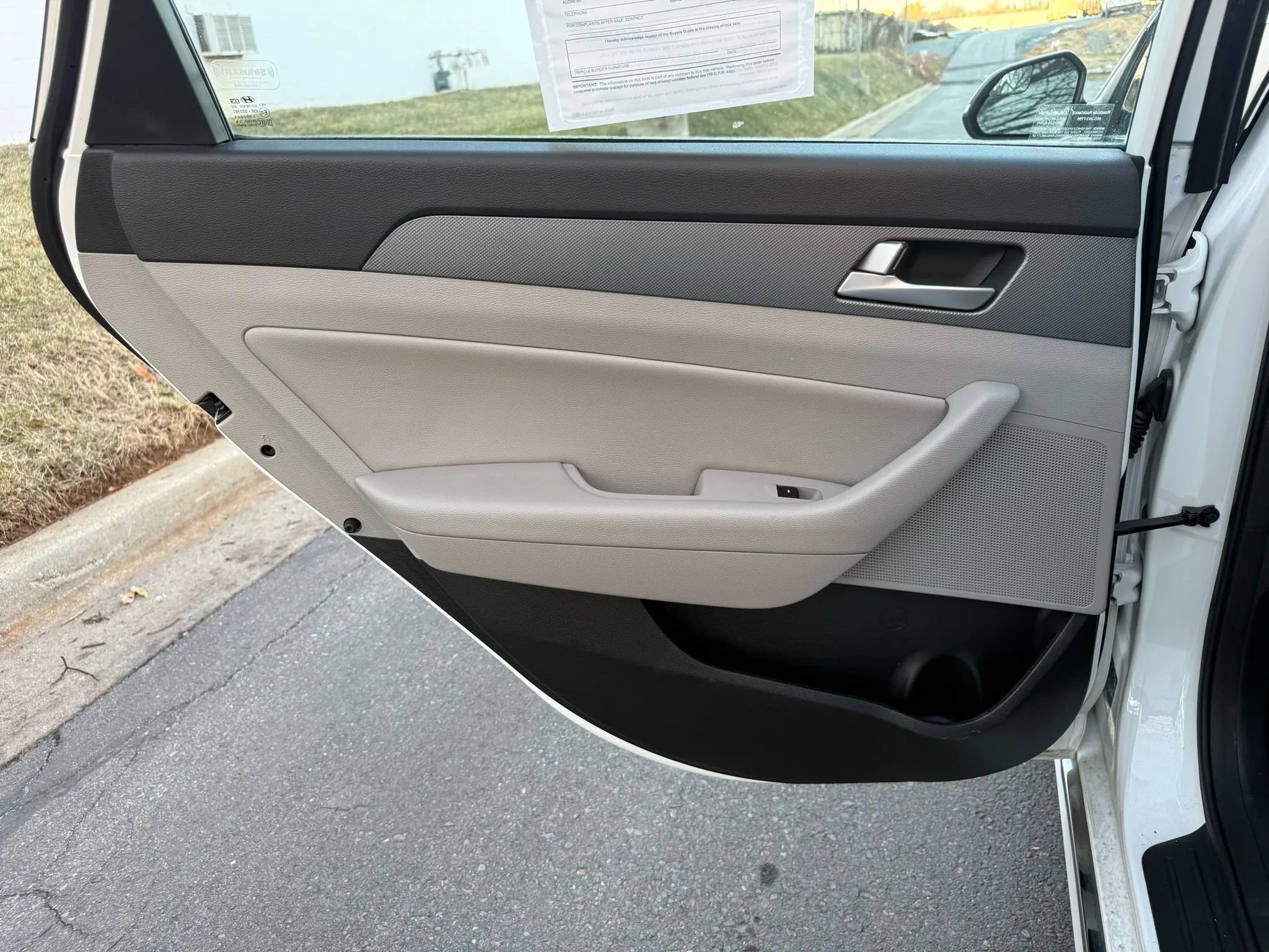 Used 2017 Hyundai Sonata SE image 20