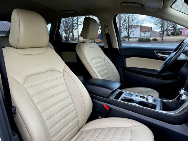 Used 2022 Ford Edge SEL image 25