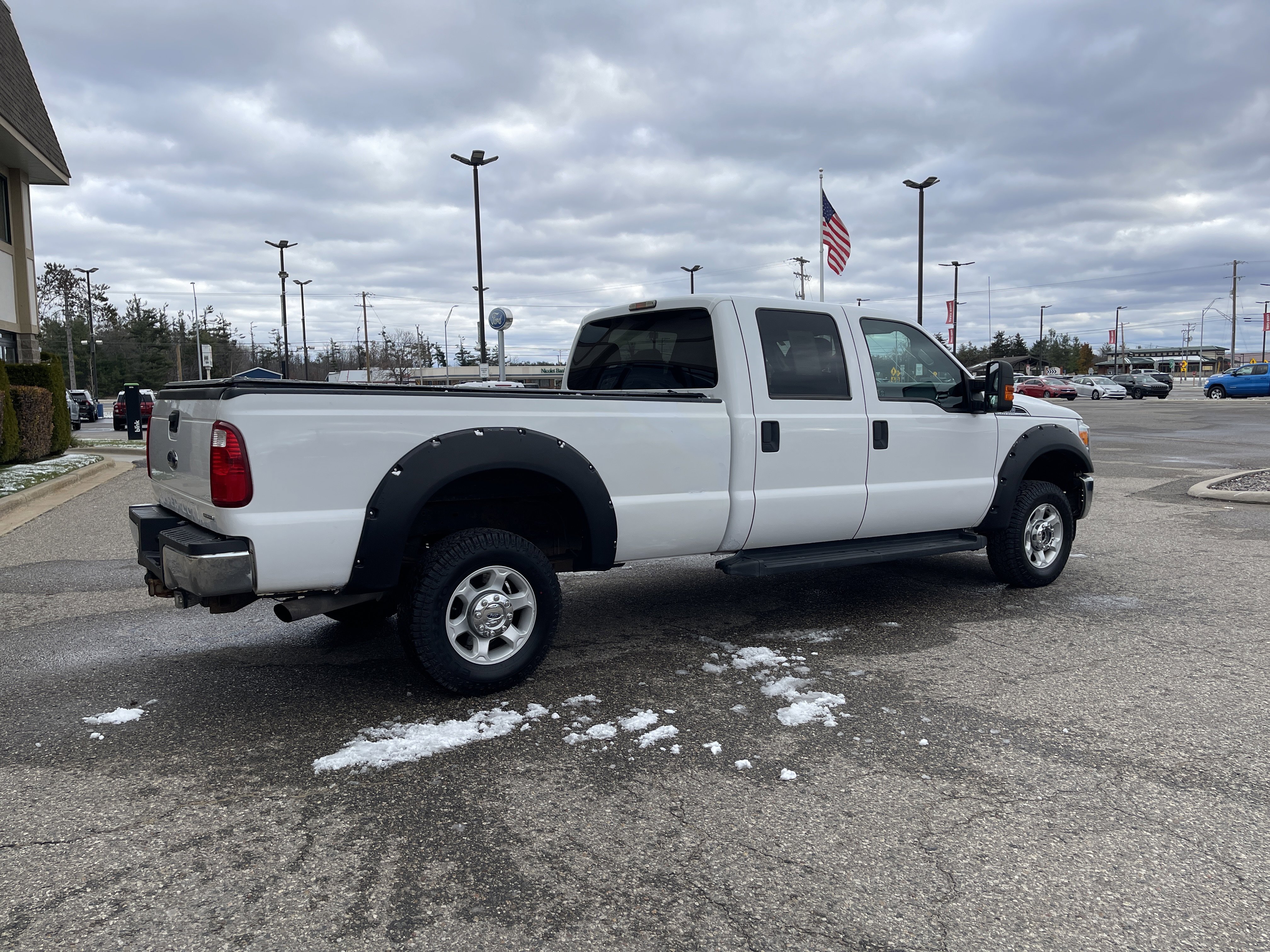 Used 2015 Ford F350 XLT image 3