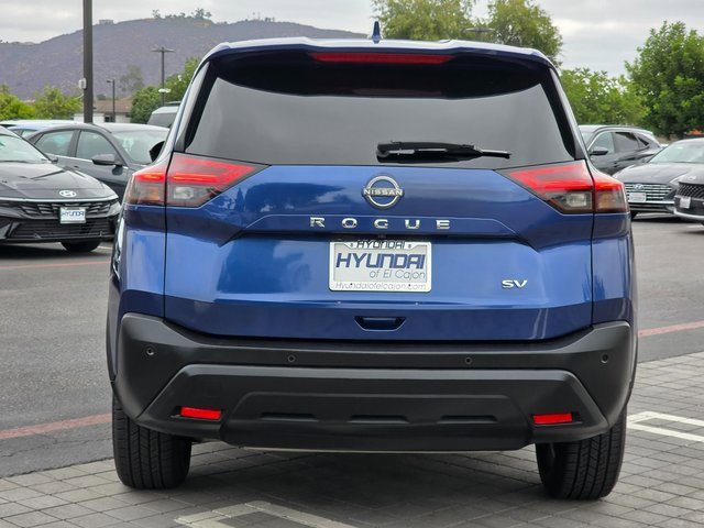 Used 2023 Nissan Rogue SV image 6