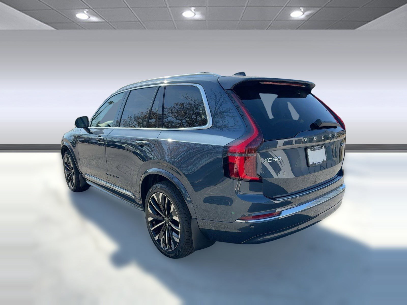 New 2026 Volvo XC90 T8 Ultra w/ Protection Package image 3