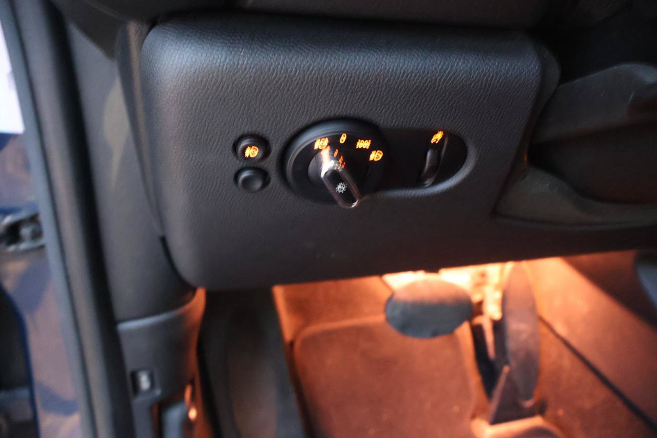 Used 2015 MINI Cooper S FWD image 11