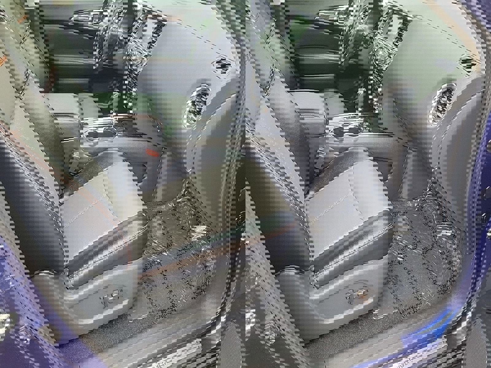 Used 2020 Nissan Pathfinder SL image 12