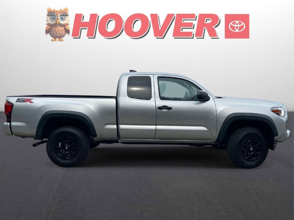 Used 2022 Toyota Tacoma SR w/ SX Package RWD image 2