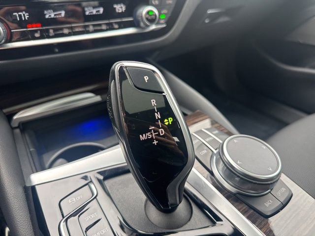 Used 2023 BMW 540i w/ Premium Package image 22