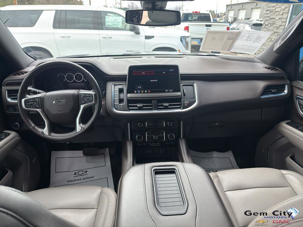 Used 2021 Chevrolet Tahoe Z71 w/ Luxury Package AWD/4WD image 16