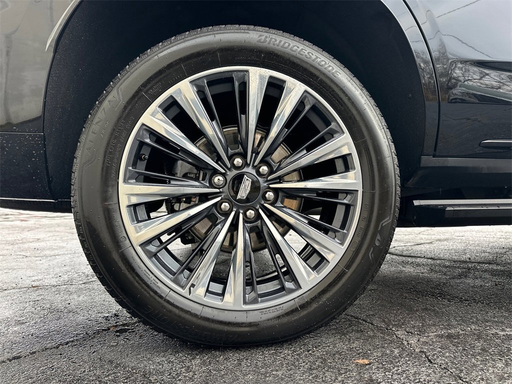 Used 2025 Cadillac Escalade Sport Platinum image 17