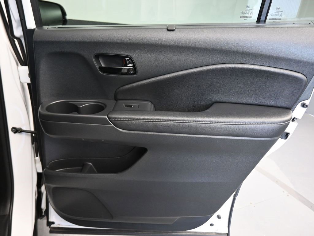 Used 2023 Honda Passport Elite image 40