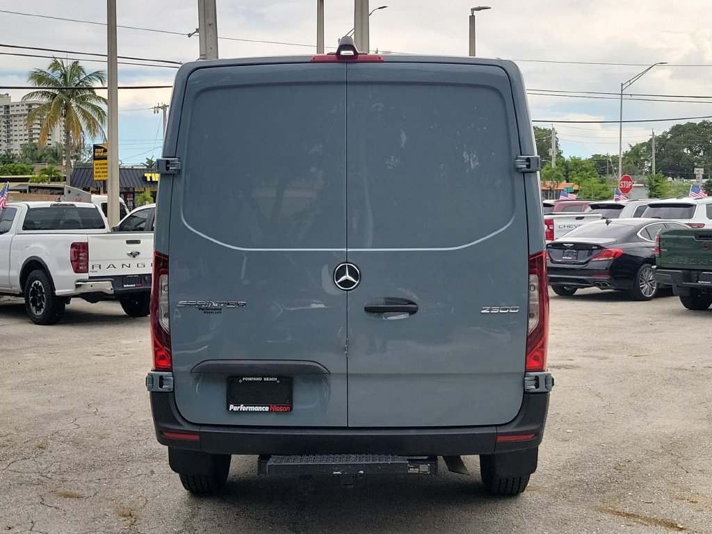 Used 2023 Mercedes-Benz Sprinter 2500 image 8