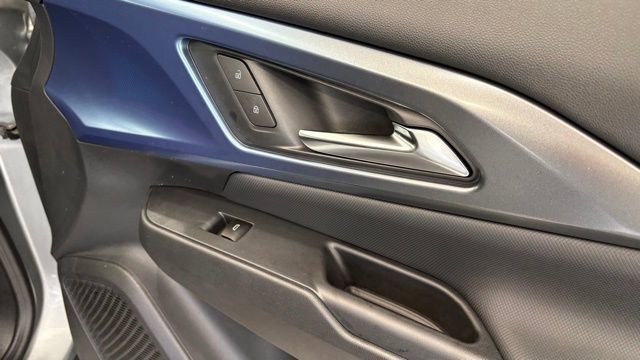 New 2026 Chevrolet Equinox EV LT FWD image 25