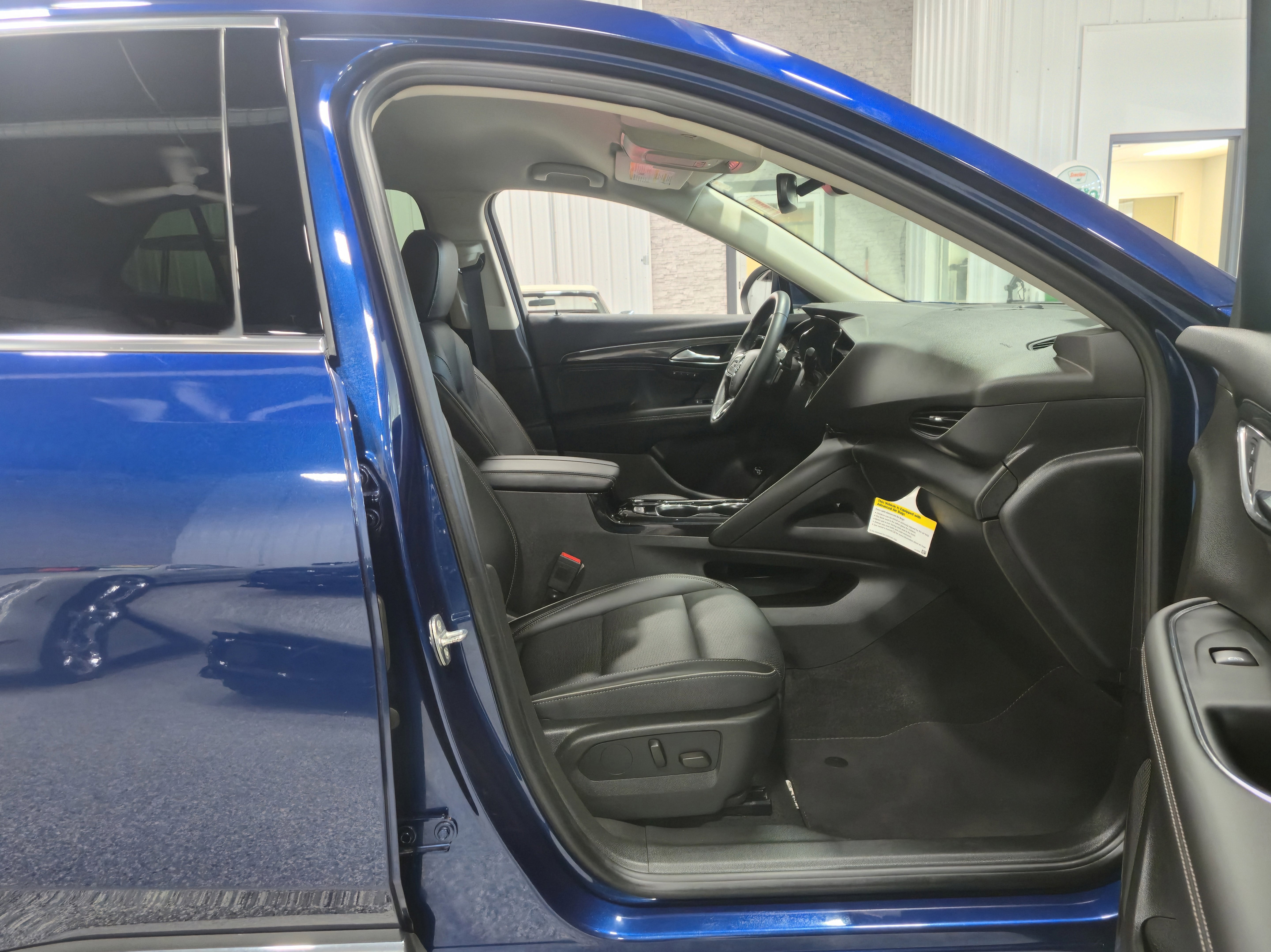 Certified 2023 Buick Envision Essence image 11