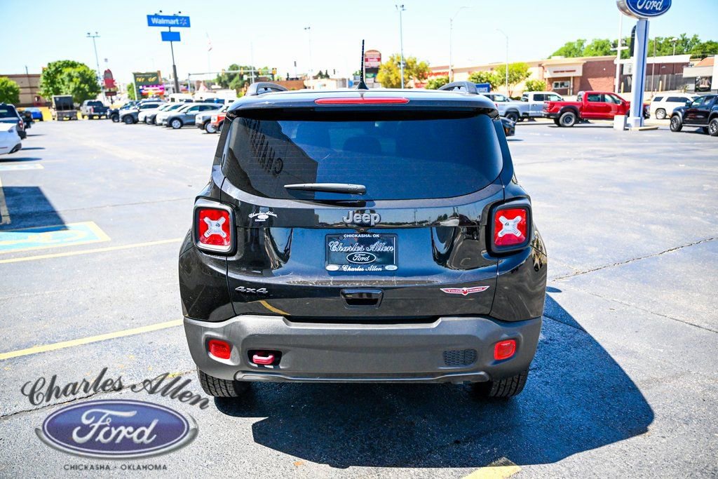 Used 2022 Jeep Renegade Trailhawk image 6