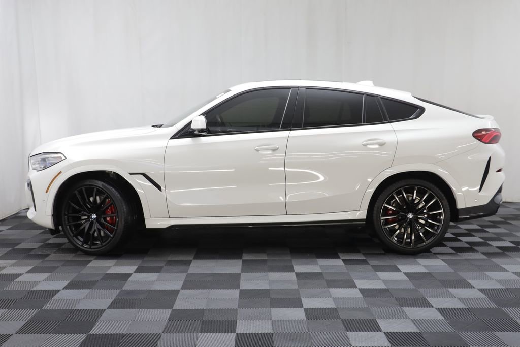 Used 2021 BMW X6 M50i w/ Executive Package image 4