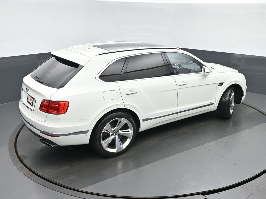 Used 2018 Bentley Bentayga AWD/4WD image 34