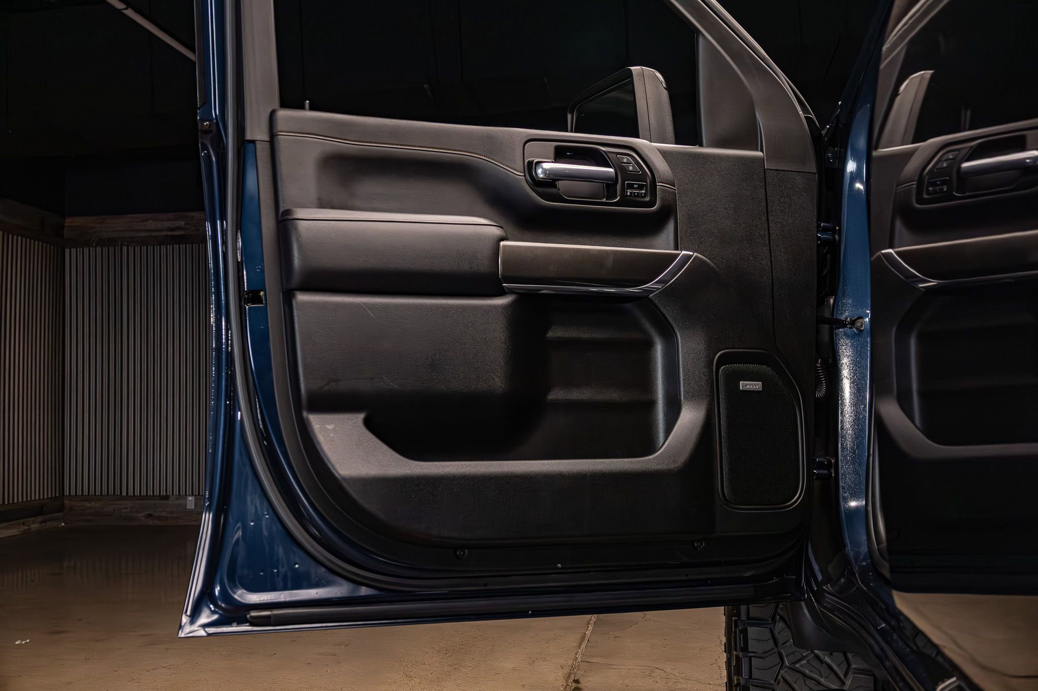 Used 2023 GMC Sierra 2500 AT4 w/ AT4 Preferred Package AWD/4WD image 31