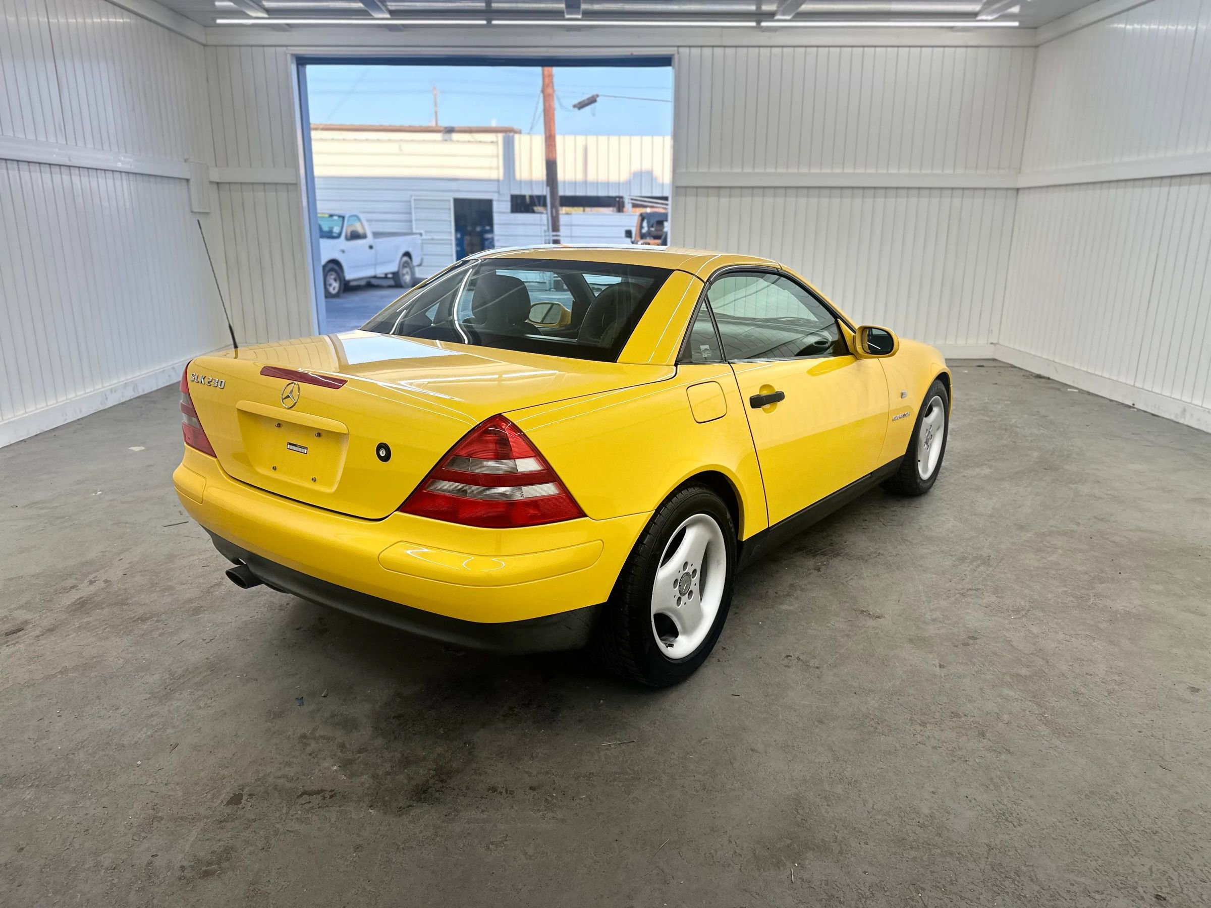Used 1998 Mercedes-Benz SLK 230 image 5
