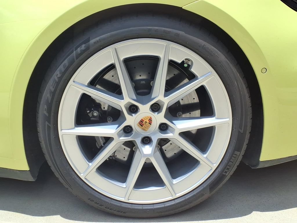 Certified 2025 Porsche 911 Carrera GTS RWD image 13