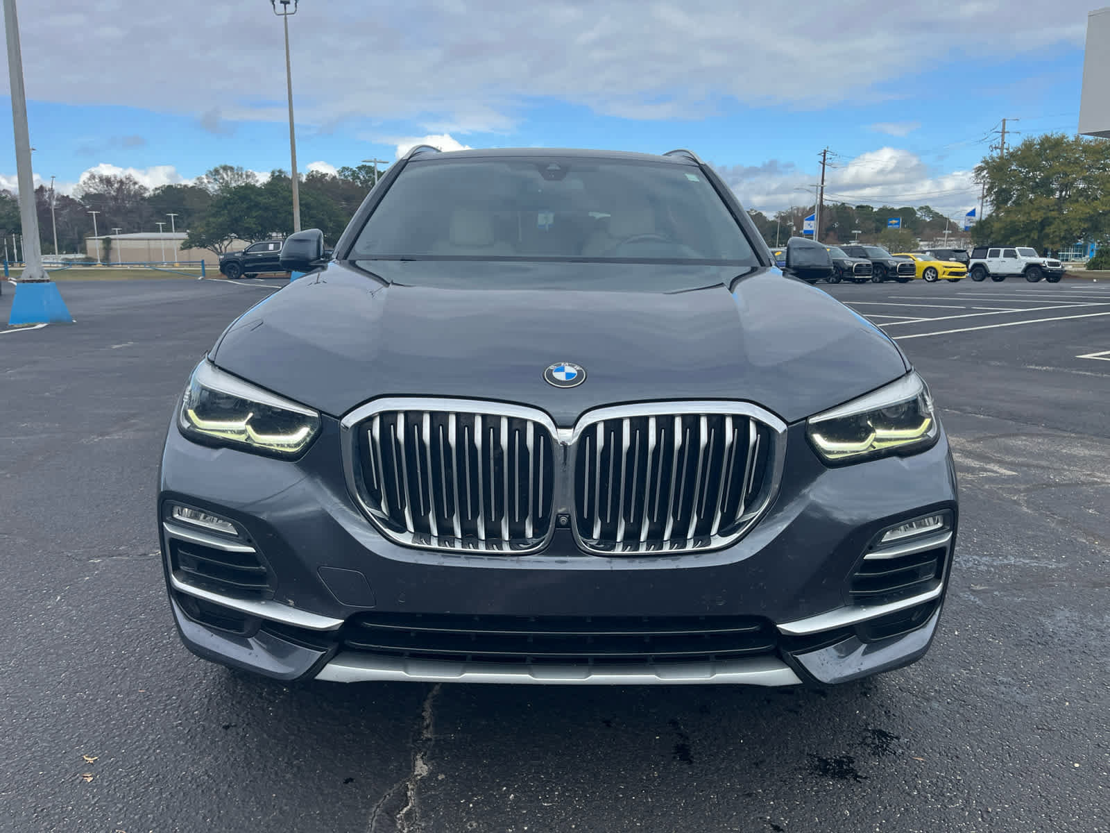 Used 2021 BMW X5 sDrive40i w/ Premium Package image 2