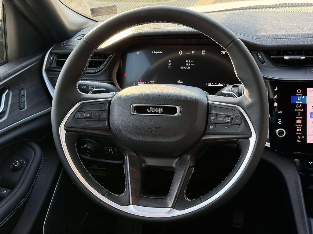 New 2026 Jeep Grand Cherokee Limited AWD/4WD image 19