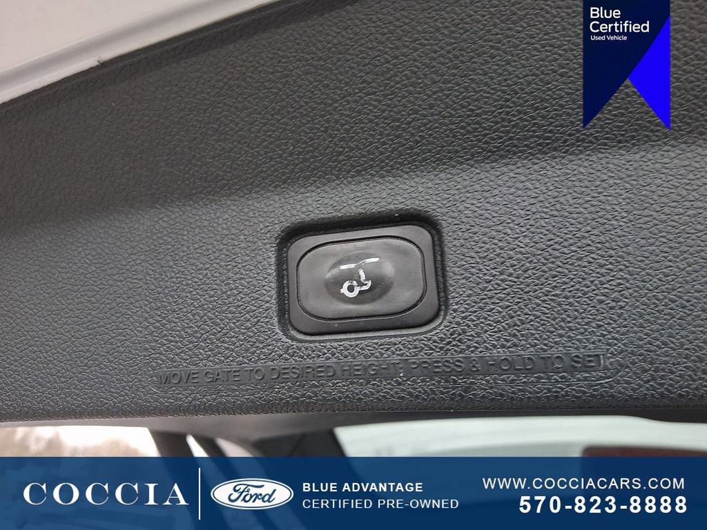 Certified 2018 Ford Explorer XLT w/ Equipment Group 202A image 31