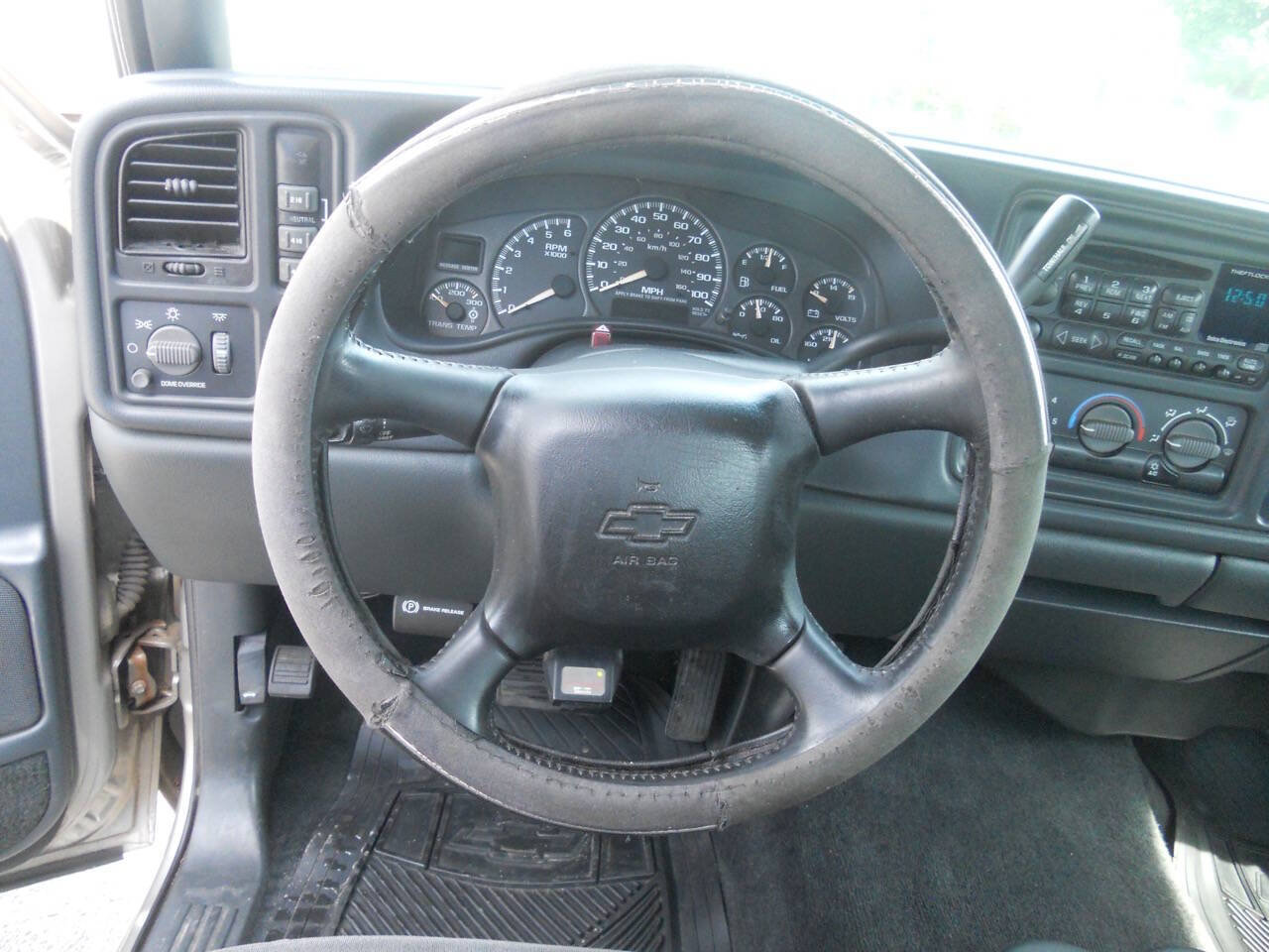 Used 2002 Chevrolet Silverado 2500 LS w/ Electrical Convenience Pkg AWD/4WD image 31