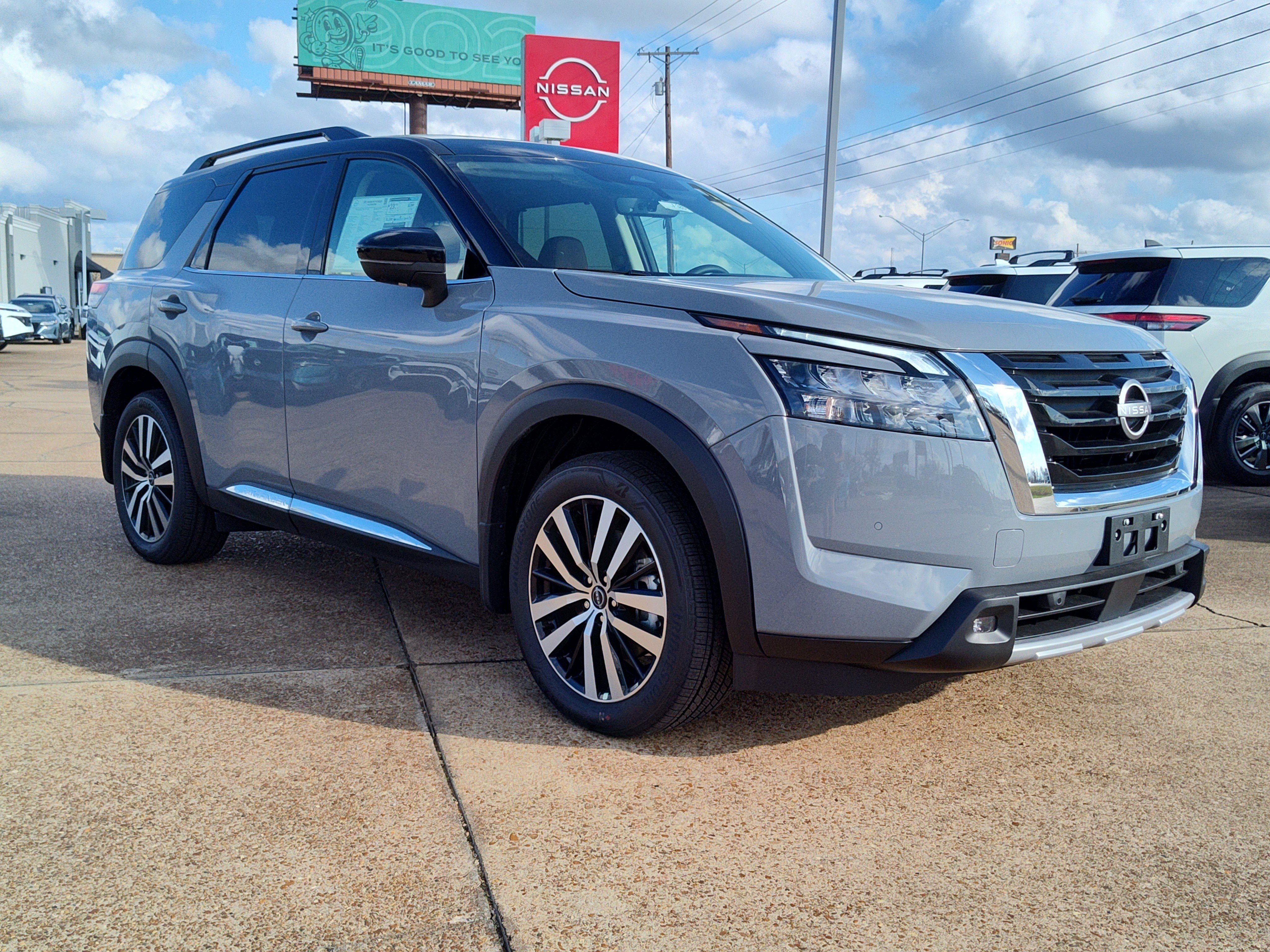 New 2025 Nissan Pathfinder Platinum w/ Cargo Package image 6