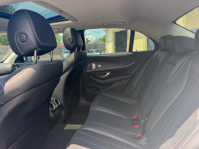 Used 2018 Mercedes-Benz E 300 image 6