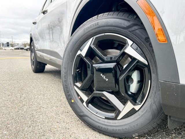 Certified 2026 Kia Sportage EX image 2