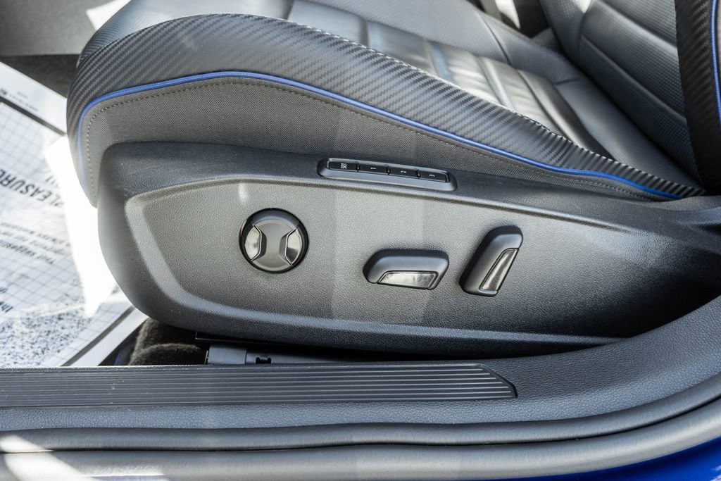 Used 2024 Volkswagen Golf R 4-Door image 27