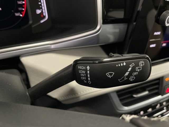 New 2026 Volkswagen Taos SEL AWD/4WD image 18