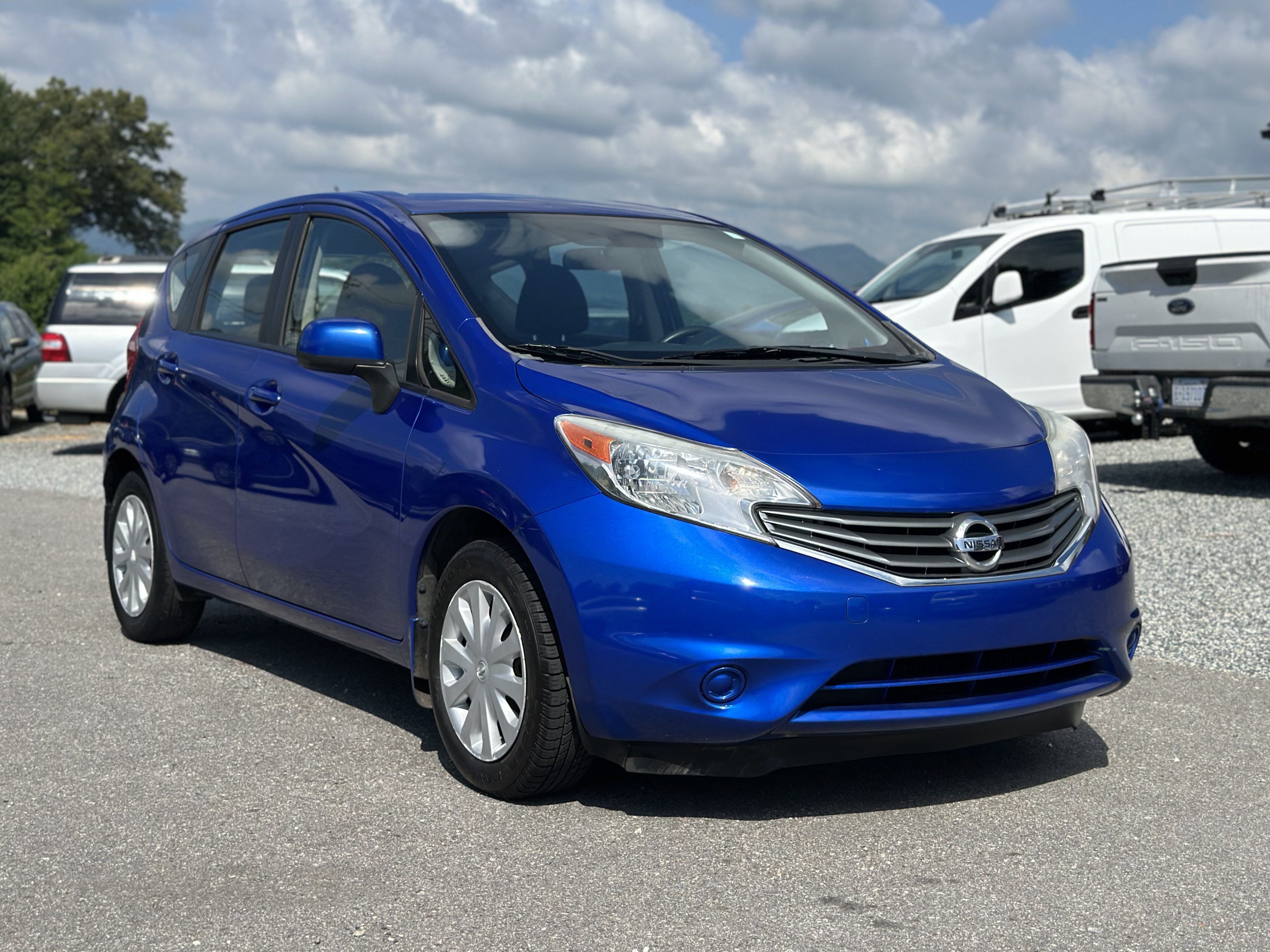 Used 2014 Nissan Versa Note SV FWD image 1