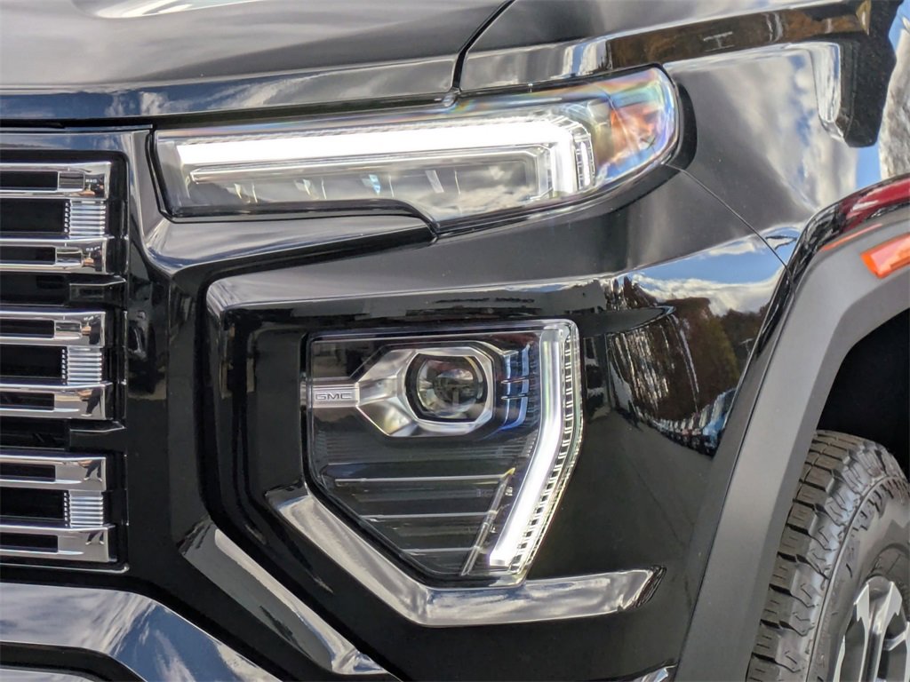 New 2026 GMC Canyon Denali image 7