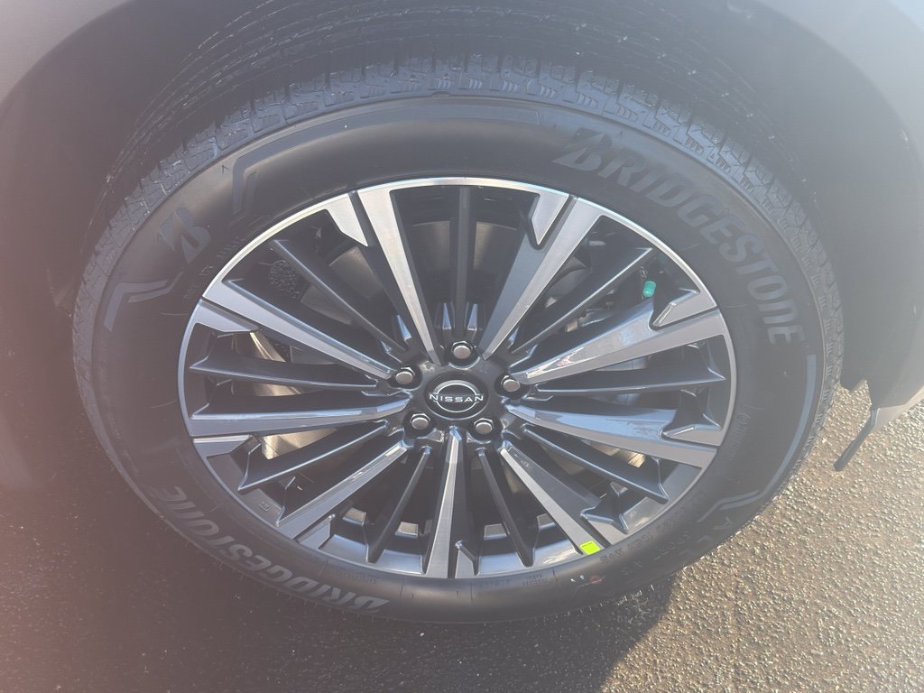 New 2026 Nissan Pathfinder Platinum image 9