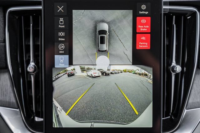 Used 2026 Volvo XC90 B6 Ultra w/ Protection Package AWD/4WD image 38