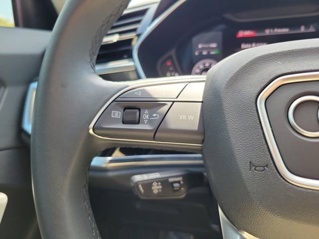 Certified 2025 Audi Q3 2.0T Premium Plus w/ Premium Plus Package image 21