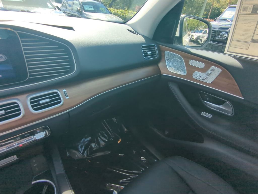 New 2025 Mercedes-Benz GLE 350 4MATIC image 4