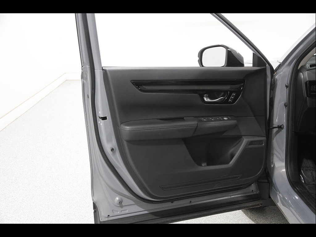 Used 2023 Honda CR-V EX-L image 4