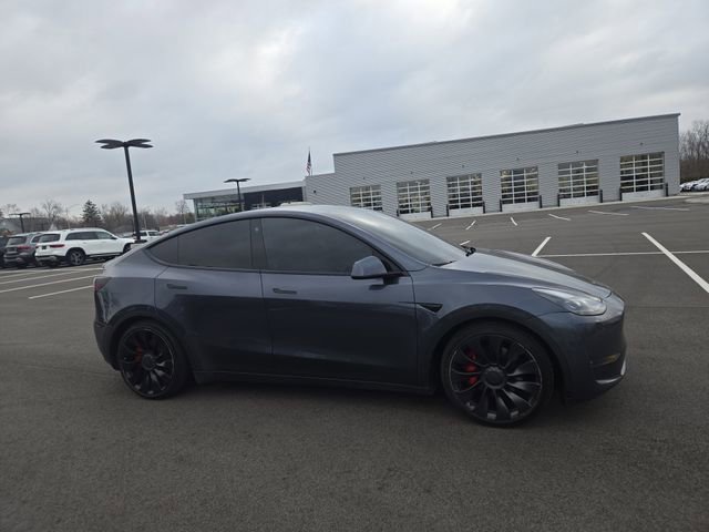Used 2022 Tesla Model Y Performance image 2