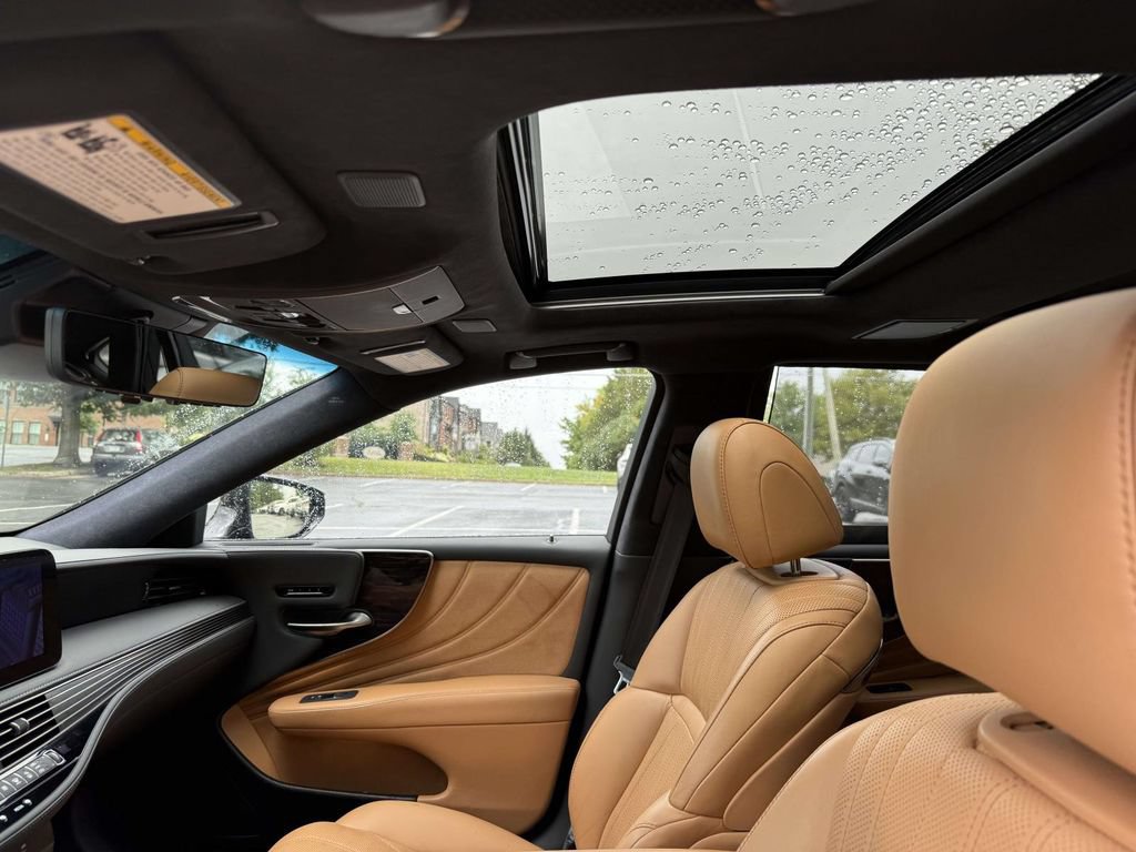 Used 2023 Lexus LS 500 AWD w/ Luxury Package image 20