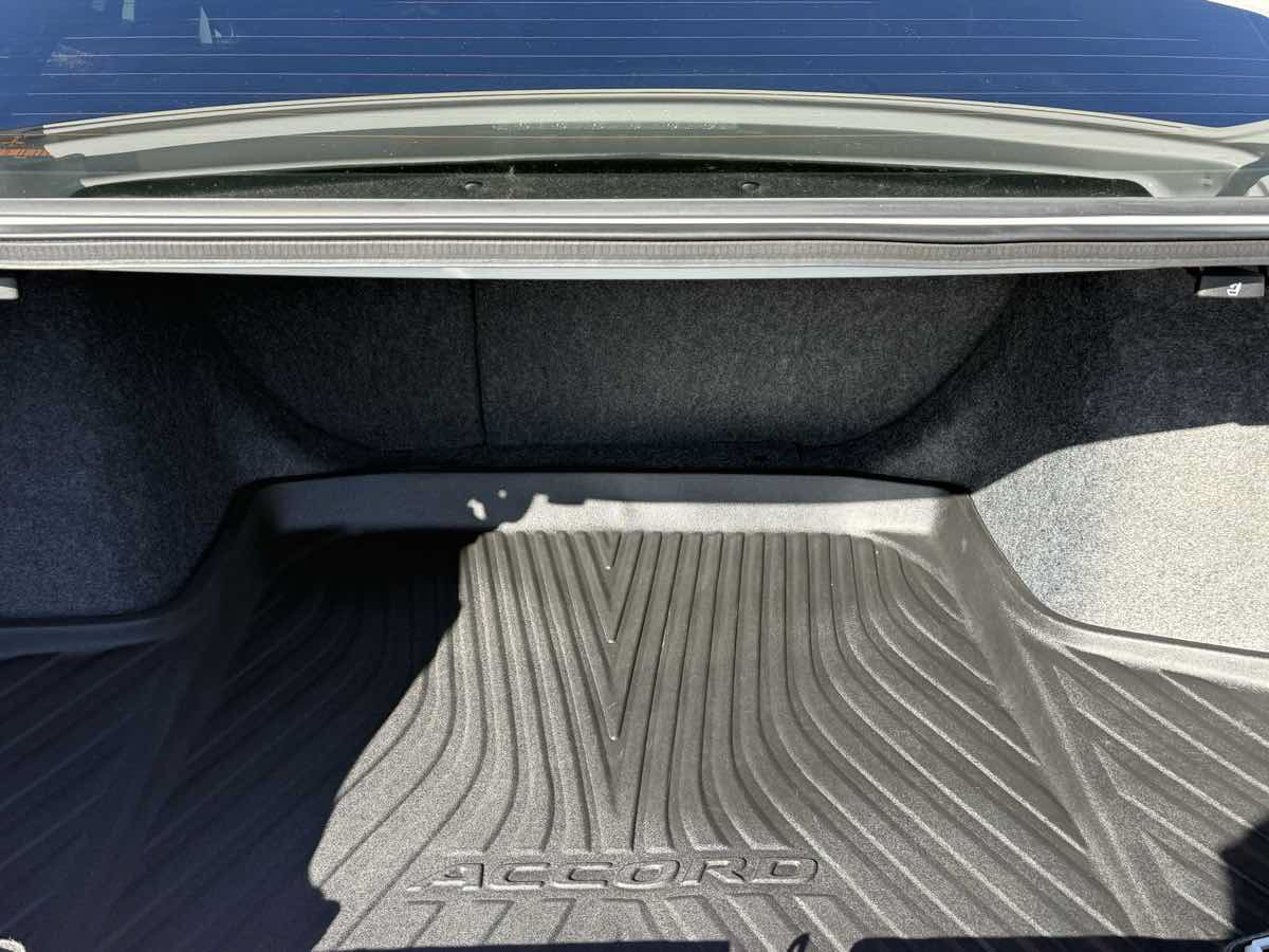 Used 2022 Honda Accord Sport image 25